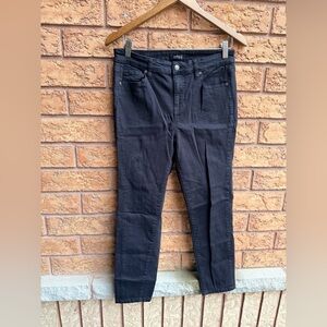 4/$25 • Buffalo David Bitton High Rise Stretch Ankle Jeans‎